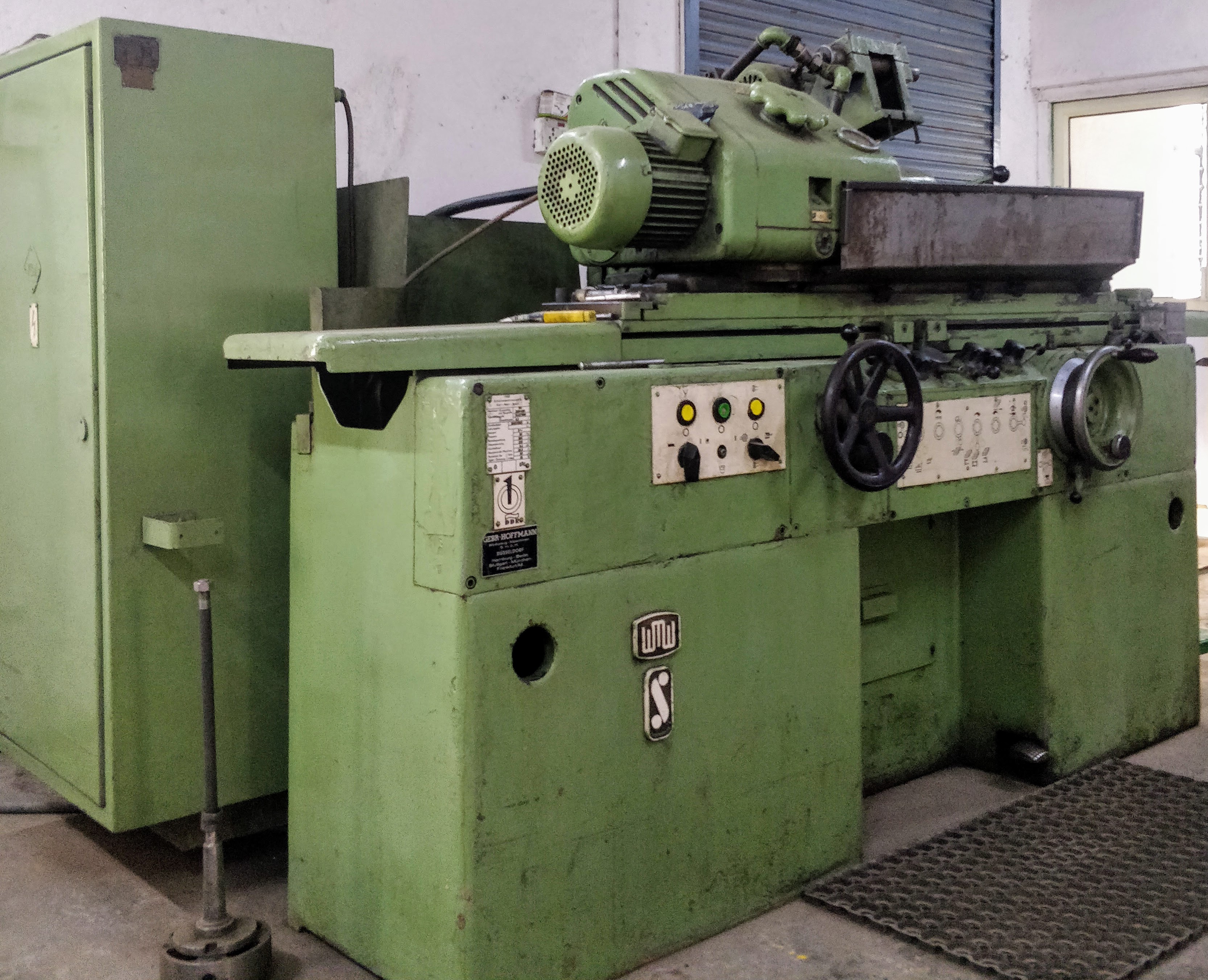 WMW CYLINDRICAL GRINDER
